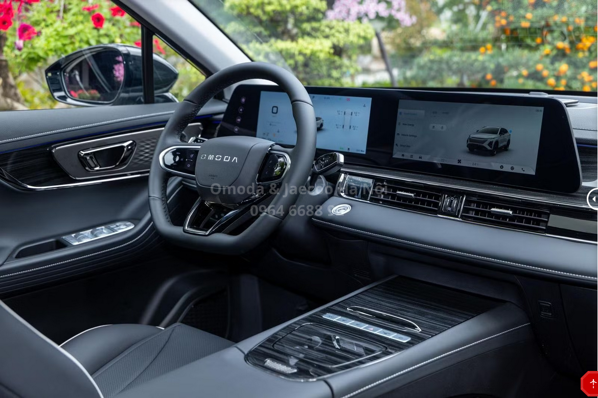 khoang nội thất omoda c5 shs
