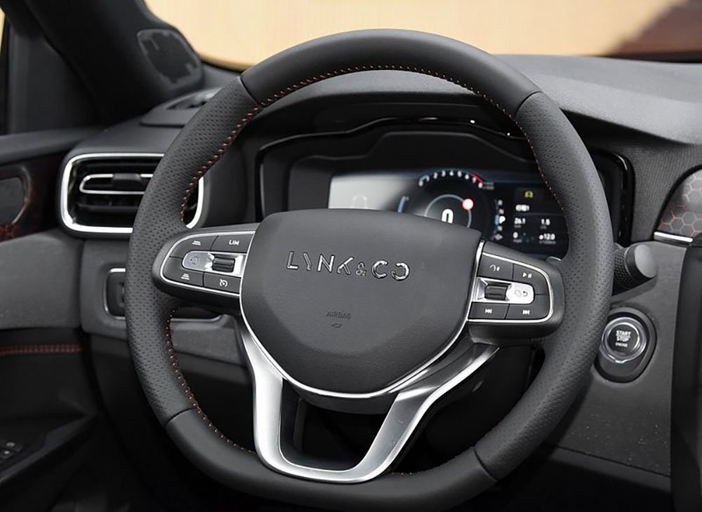 Lynk & Co 03