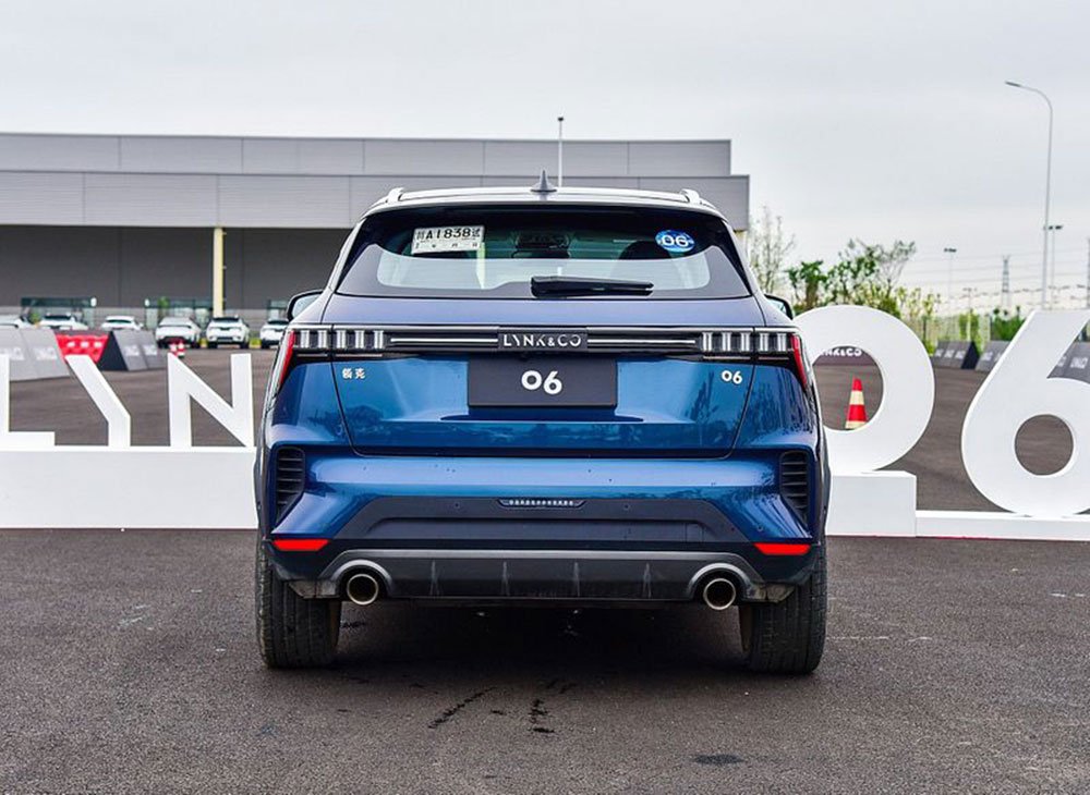 Lynk & Co 06