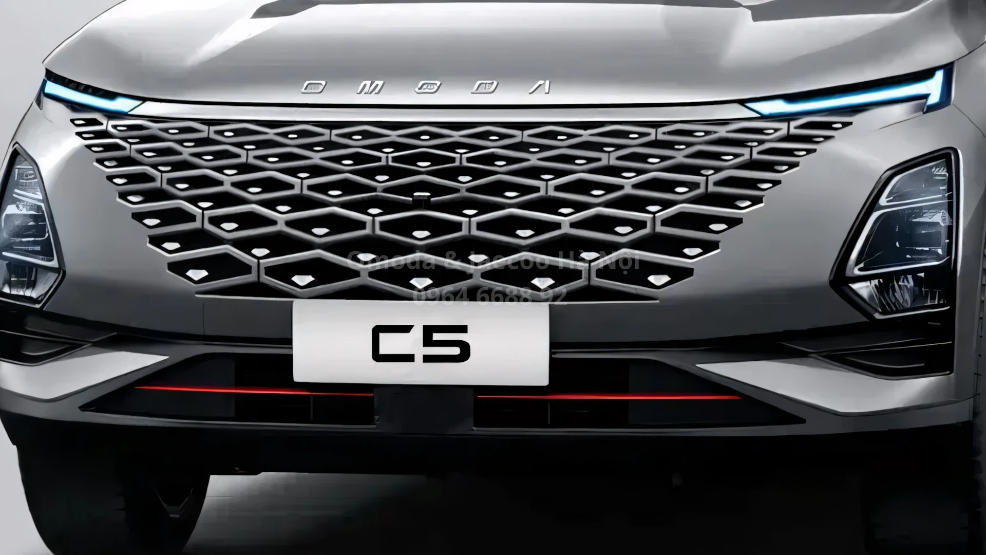 Mặt ca lăng Omoda C5